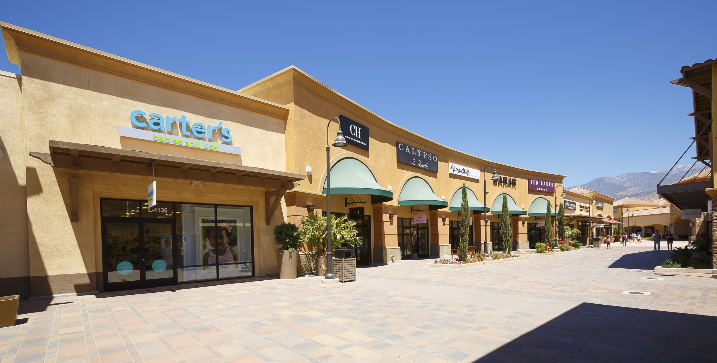 Bruin Painting | Desert Hills Factory Outlets, Cabazon, CA